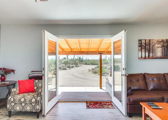 Secluded W/ Viewing Decks + Privacy!