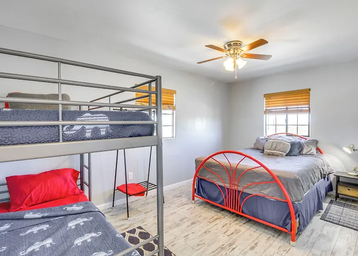 Secluded W/ Viewing Decks + Privacy!