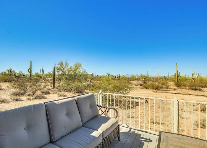 Secluded W/ Viewing Decks + Privacy!